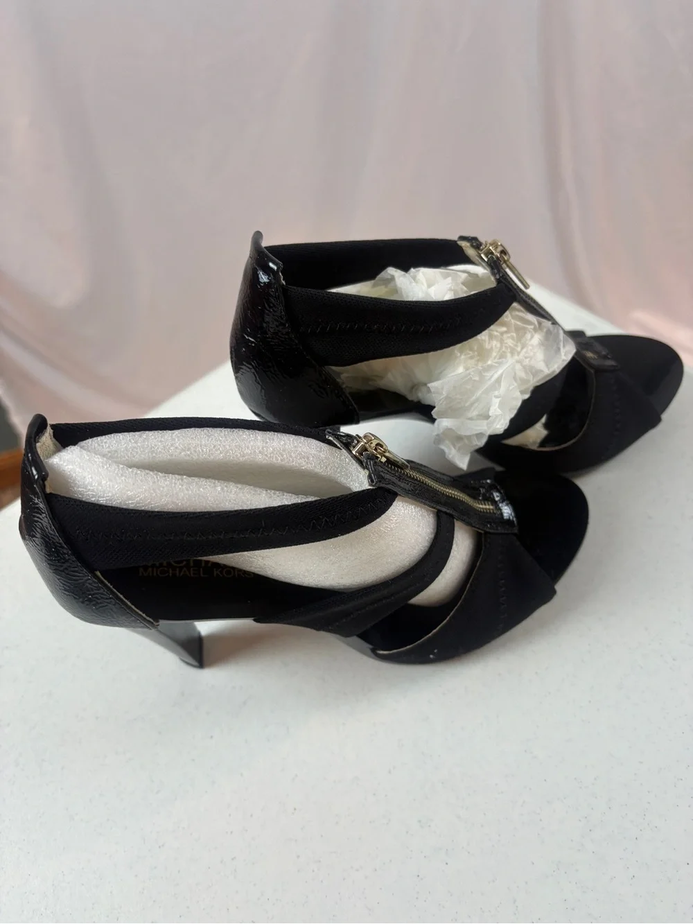 Michael Kors Berkley T Strap Black‎ High Heel Sandals Size 9 4 Inch Heel